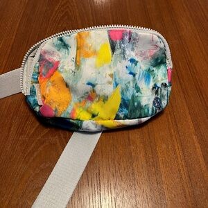 lululemon athletica Multicolor Abstract Bag